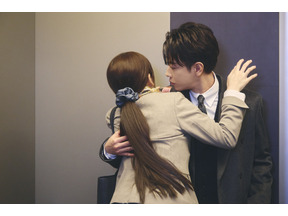 「部長メロすぎ」「たった数分で衝撃」ついに配信開始「私の夫と結婚して」原作ファンからも太鼓判 画像