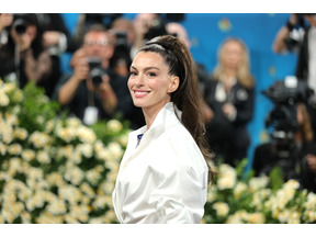 アン・ハサウェイ、『Mother Mary』で演じた歌姫は「キャリア史上最も困難な挑戦」役作り明かす 画像