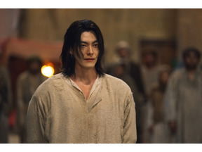 “邪悪なジーニー”キム・ウビン＆“サイコパスな主人”スジのやりとりに注目「魔法のランプにお願い」ティーザー予告編 画像