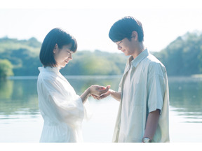 “令和イチ泣ける”は「本当だった！」ーー全方向の純愛に感涙…映画『ストロベリームーン 余命半年の恋』の深い魅力 画像