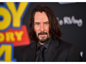 キアヌ・リーブス、駆け出しの頃に「K・C・リーブス」名で一瞬活動 芸名候補には「チャック・スパダイナ」も 画像