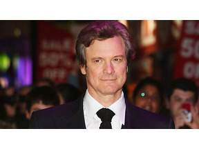 コリン・ファース、激やせした姿でウディ・アレンのコンサートに 画像