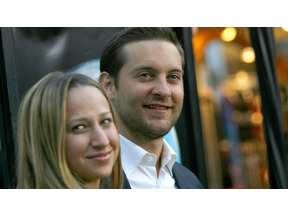 トビー・マグワイア、ハワイで挙式 画像