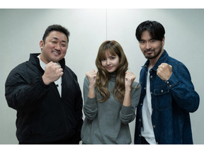 BLACKPINKリサ「アクション映画に出演することが夢でした」Netflix『タイラー・レイク』スピンオフでマ・ドンソク＆イ・ジヌクと共演 画像