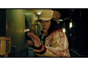 「ばけばけ」おサワ役で話題の円井わん、闇バイト相手にアクション初挑戦『ヒグマ!!』メイキング映像 画像