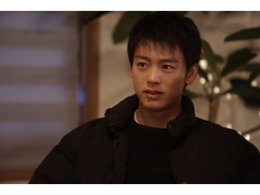 「それが、拳銃を隠した理由だったのか？」竹内涼真“淳一”の秘密に視聴者衝撃、江口のりこ“南良”の仮眠姿も話題を呼ぶ…「再会～Silent Truth～」5話 画像