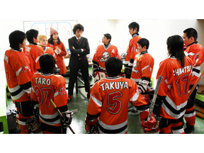 森山未來の爽やかなタップダンス姿で弱小チームが優勝？　『スマイル　聖夜の奇跡』 画像