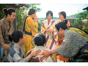 「今からペアルック？」池松壮亮“秀吉”＆浜辺美波“寧々”の着物に視聴者注目…「豊臣兄弟！」6話 画像