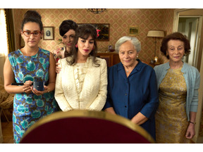 “パワフルな母”と“推し”が奇跡を起こす『ママと神さまとシルヴィ・バルタン』特別合同試写会に50名様 画像