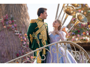 すれ違うグリンダとフィエロ…『ウィキッド 永遠の約束』清水美依紗＆海宝直人、吹替版本編シーン 画像