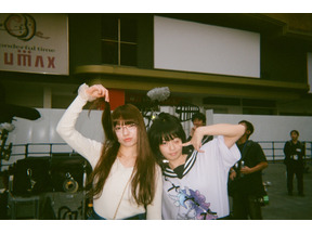 『炎上』森七菜＆アオイヤマダ、信頼伝わる2ショットほか“役を生きた”写真解禁 「強烈と言わざるを得ない」ポン・ジュノ監督も激賞 画像