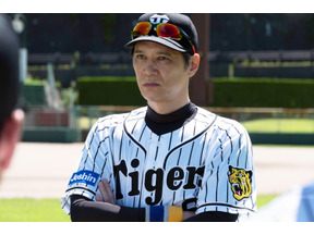 阪神の元監督、金本知憲を演じた俳優は？『栄光のバックホーム』豪華キャストを振り返り 画像