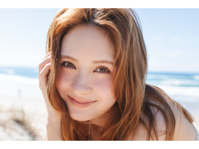 畑芽育の等身大の魅力を詰め込んだ写真集が11月発売「ずっと行ってみたかったオーストラリアで」 画像