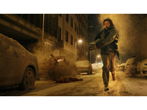銃も格闘も苦手な新主人公の魅力語る『バイオハザード』特別映像　謎めいたX線写真も… 画像