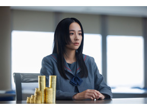 堀田真由、ダークで冷徹な天才役に挑む！ 森七菜＆蒔田彩珠主演「地雷グリコ」新キャスト 画像