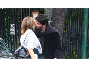 キアヌ・リーヴス、N.Y.でお嬢様とランチ・デート 画像