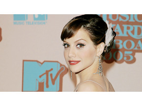 4年前に亡くなったブリタニー・マーフィの死因に毒物の可能性 画像