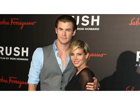 クリス・ヘムズワース、『マイティ・ソー』新作のキス・シーンは実は妻だった 画像