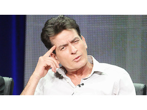 チャーリー・シーン、婚約者は既婚だった 画像