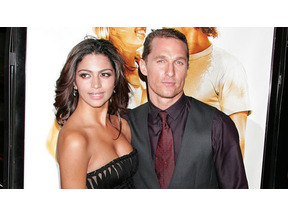 マシュー・マコノヒー、妊娠中の恋人・カミラと『フールズ・ゴールド』のプレミア出席 画像