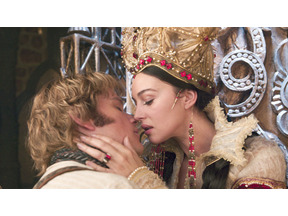 女優が輝く秋映画 vol.1　妖しいまでの美しさ。『ブラザーズ・グリム』のモニカ・ベルッチ 画像