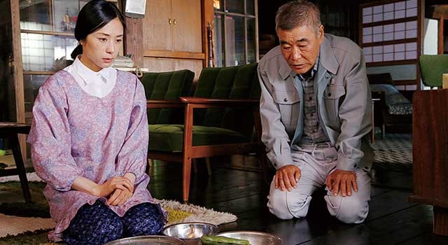 深津絵里 ロハスな もんぺファッション を披露 岸辺の旅 Cinemacafe Net