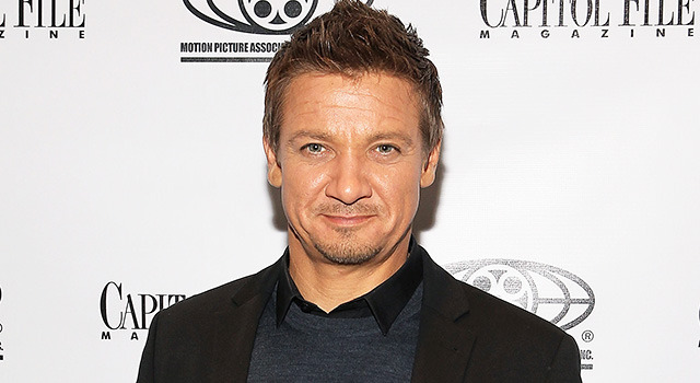 ジェレミー レナー 爆弾のエキスパート Cinemacafe Net