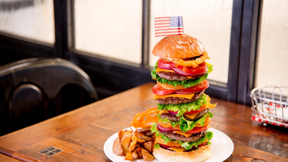 思わずシェアしたくなる 六本木ヒルズ グルメバーガーグランプリ16 開催 Cinemacafe Net