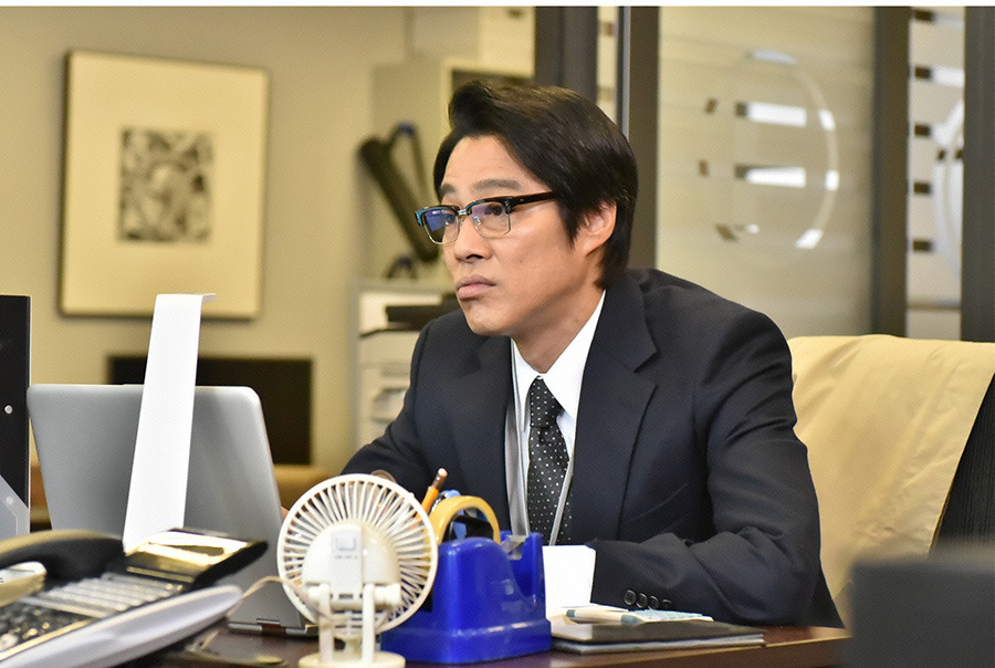 堤真一 社長のsosを受信して スーパーサラリーマン左江内氏 第9話 Cinemacafe Net