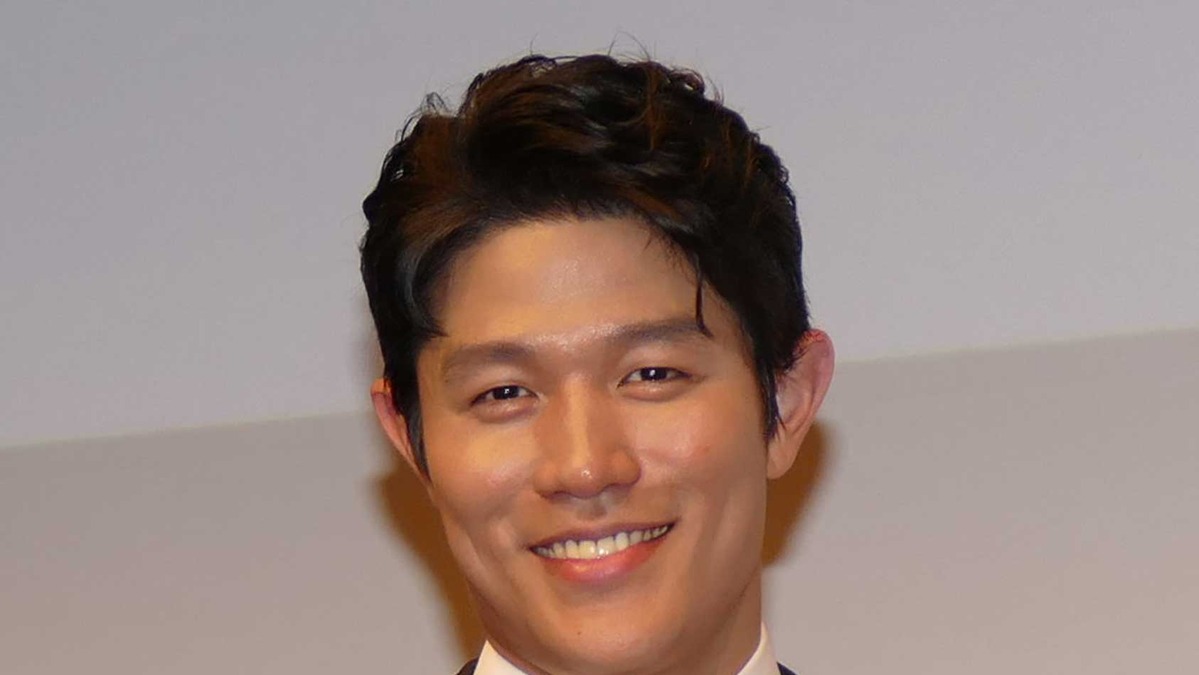 鈴木亮平 宮沢賢治に共感 マニアックなところが似ている Cinemacafe Net