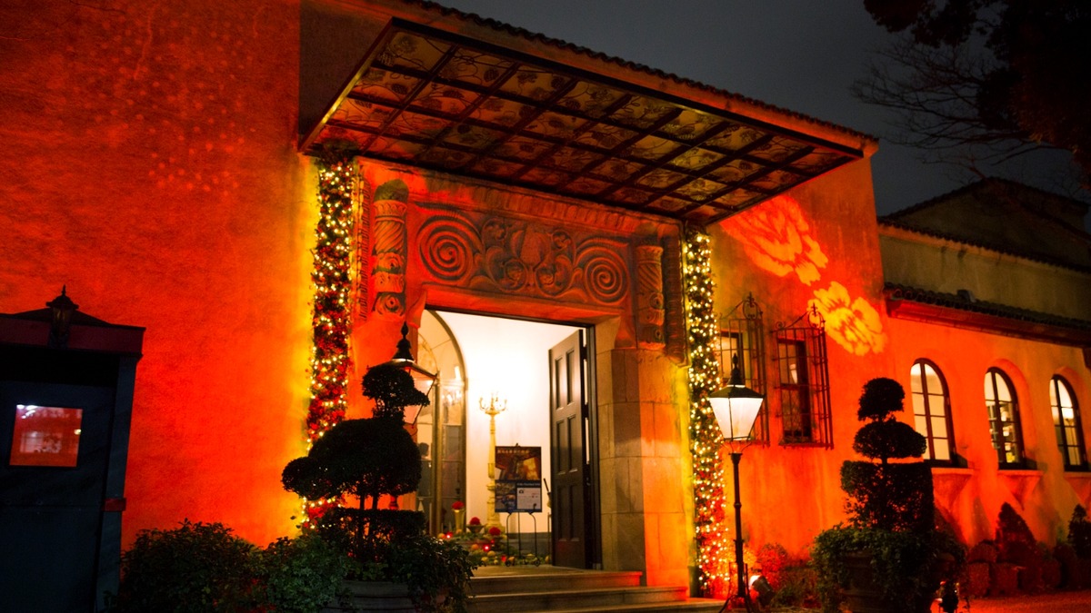 紳士淑女のクリスマスパーティ 小笠原伯爵邸 聖なる薔薇の夜会が12月23日開催 Cinemacafe Net
