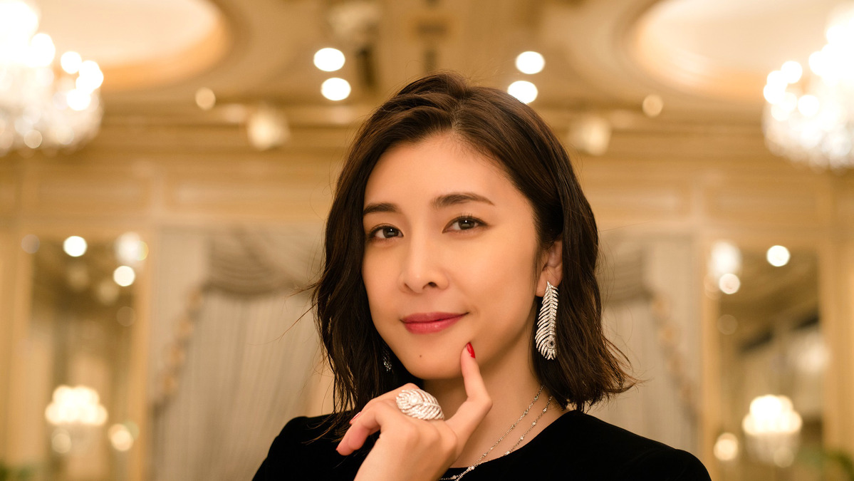 竹内結子 6年ぶり連ドラ主演でスキャンダル専門弁護士 世界的ハイブランドとコラボ Cinemacafe Net