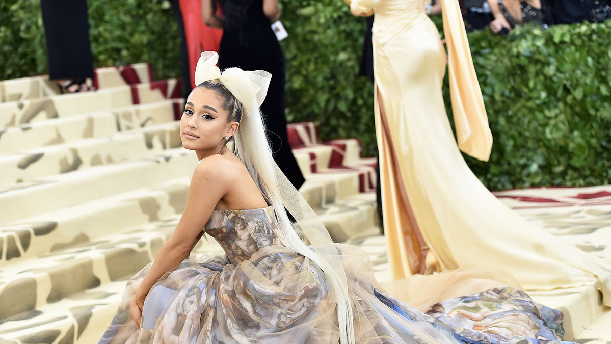 アリアナ グランデ インスタのフォロワー数がセレーナ ゴメスを抜いて女性トップに Cinemacafe Net