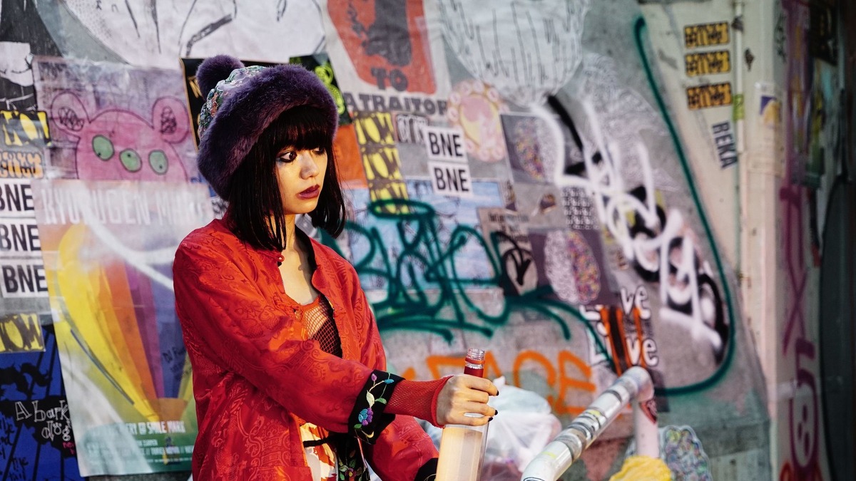 別の顔を持つ二階堂ふみ ばるぼら の場面写真到着 台湾公開も決定 Cinemacafe Net