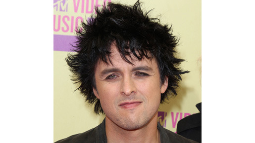 グリーン デイ のビリー J アームストロング 薬物乱用を理由にリハビリ施設へ Cinemacafe Net