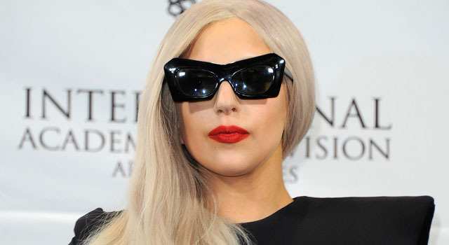 レディー ガガ 恋人がキャメロン ディアスに移らないようにプレゼント攻勢 Cinemacafe Net