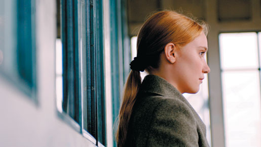 譜めくりの女 3枚目の写真・画像