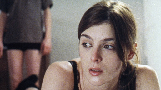 待つ女 1枚目の写真・画像