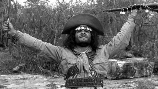 黒い神と白い悪魔 1枚目の写真・画像