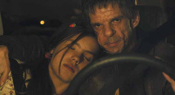 ホーリー・モーターズ 6枚目の写真・画像