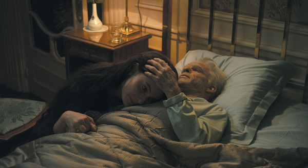 ホーリー・モーターズ 10枚目の写真・画像