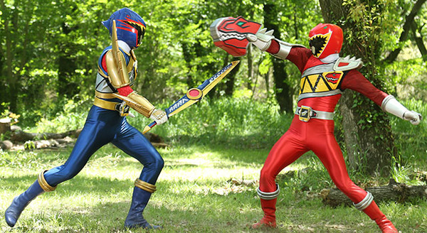 劇場版 仮面ライダーウィザード イン マジックランド／劇場版 獣電戦隊キョウリュウジャー ガブリンチョ・オブ・ミュージック 3枚目の写真・画像