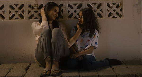 少女は自転車にのって 2枚目の写真・画像