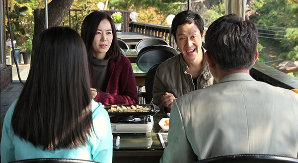 レッド・ファミリー 3枚目の写真・画像