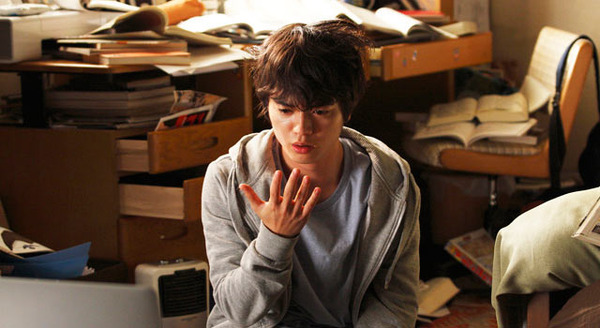 寄生獣 5枚目の写真・画像