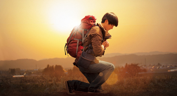 悼む人 1枚目の写真・画像