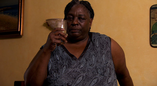 犬を連れた女 3枚目の写真・画像