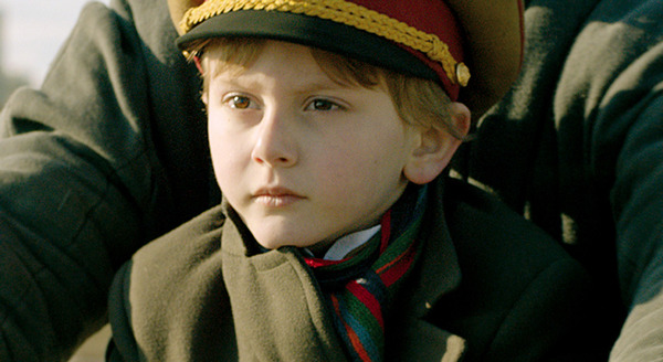 独裁者と小さな孫 3枚目の写真・画像