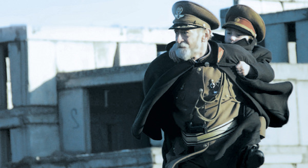 独裁者と小さな孫 4枚目の写真・画像