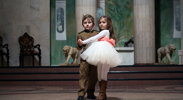 独裁者と小さな孫 6枚目の写真・画像